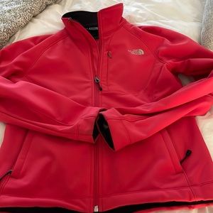 Very nice north face jacket
